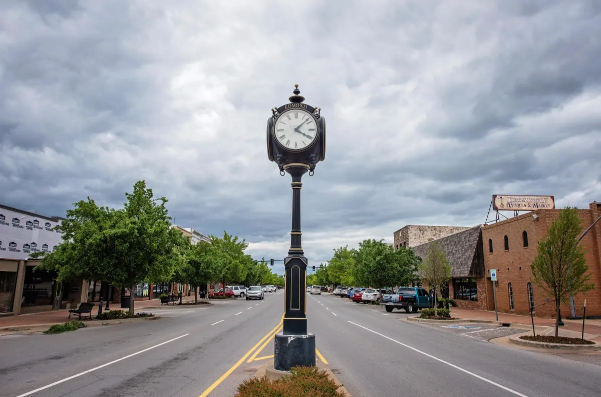 Downtown Edmond, OK fencing services